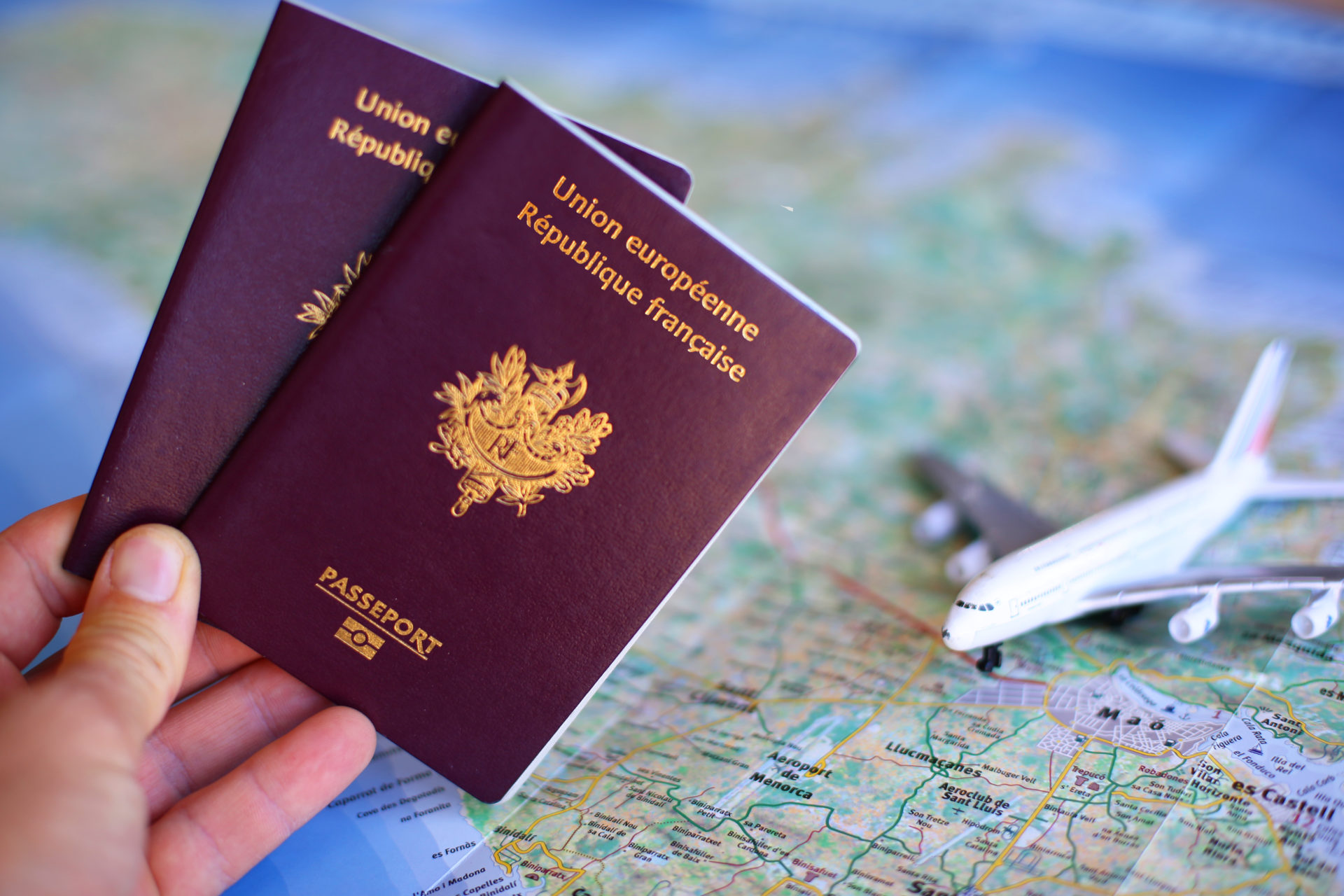 LEGATIS Notaires passeports