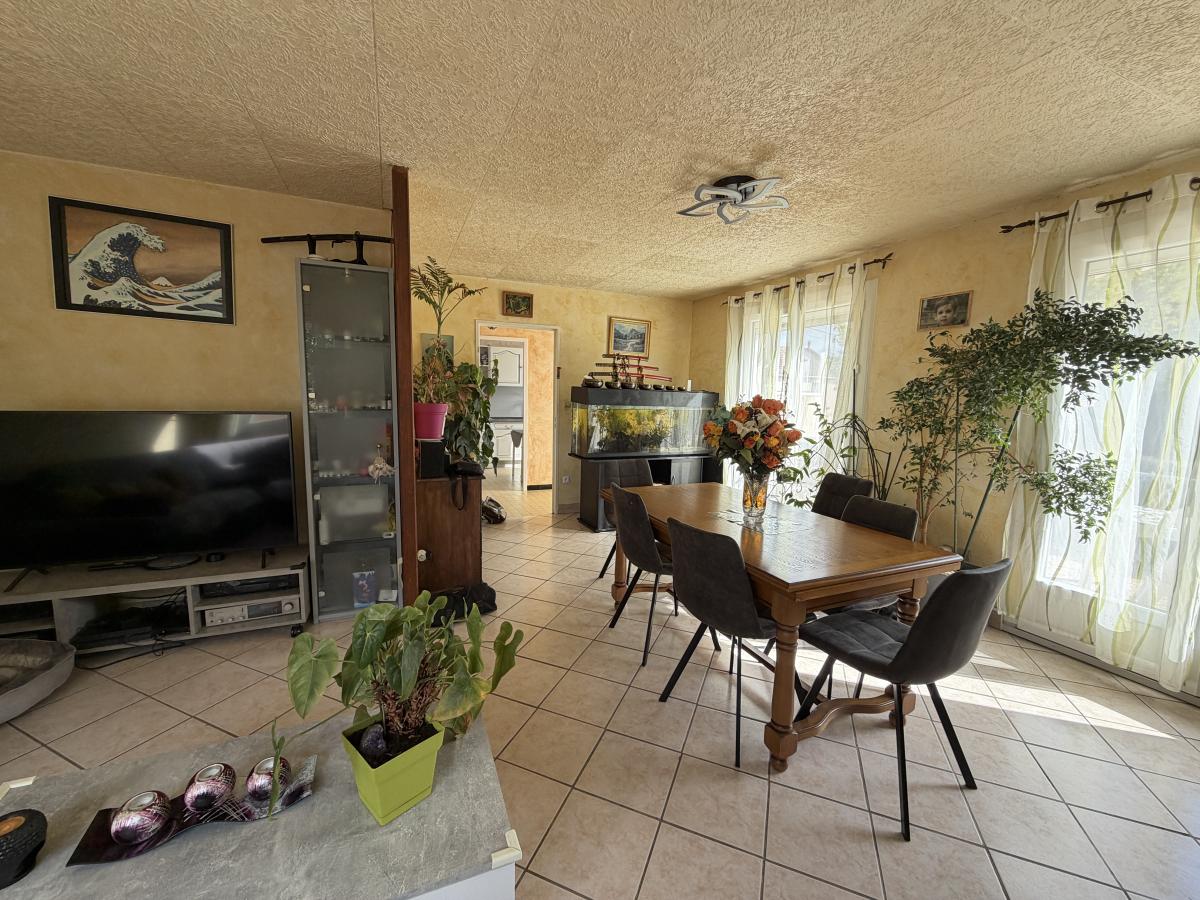 maison - 90 m² - Izeure