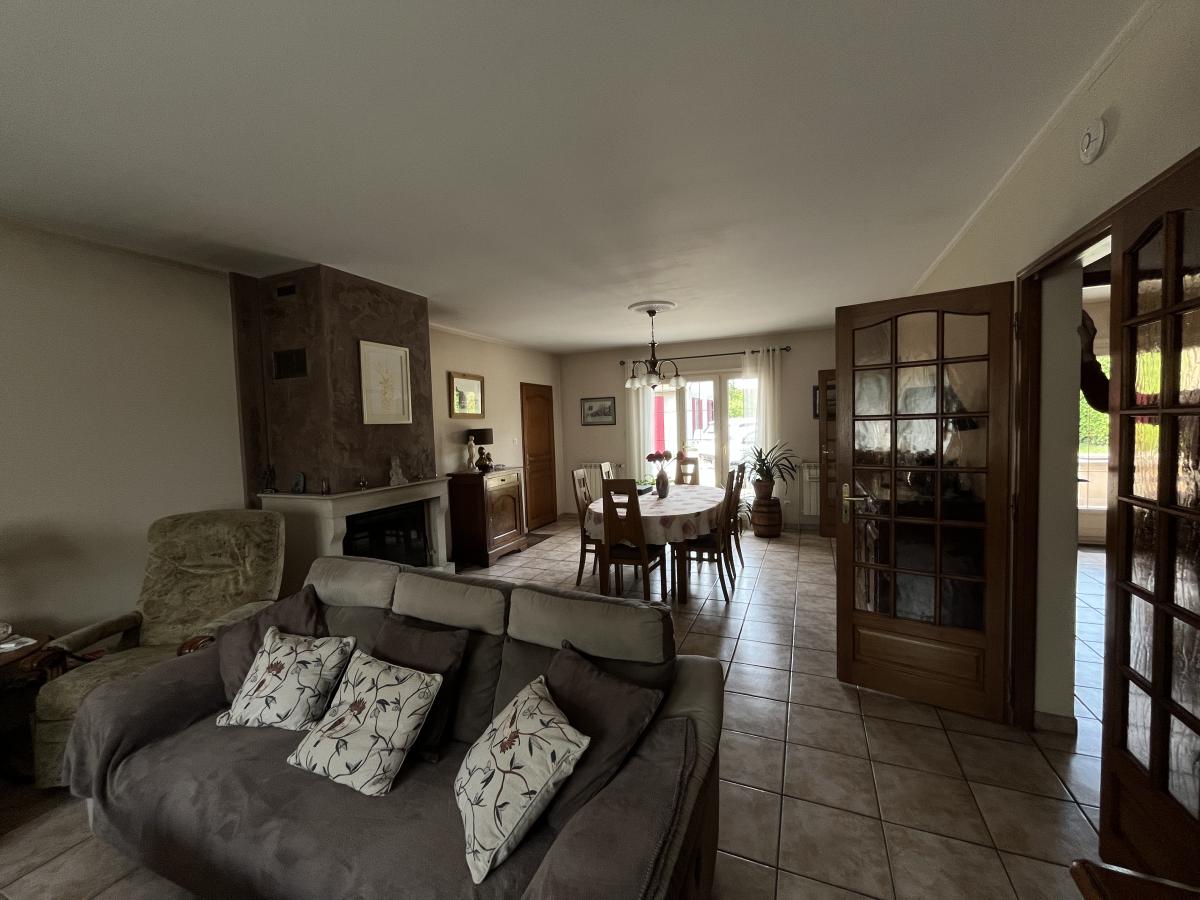 maison - 220 m² - Genlis