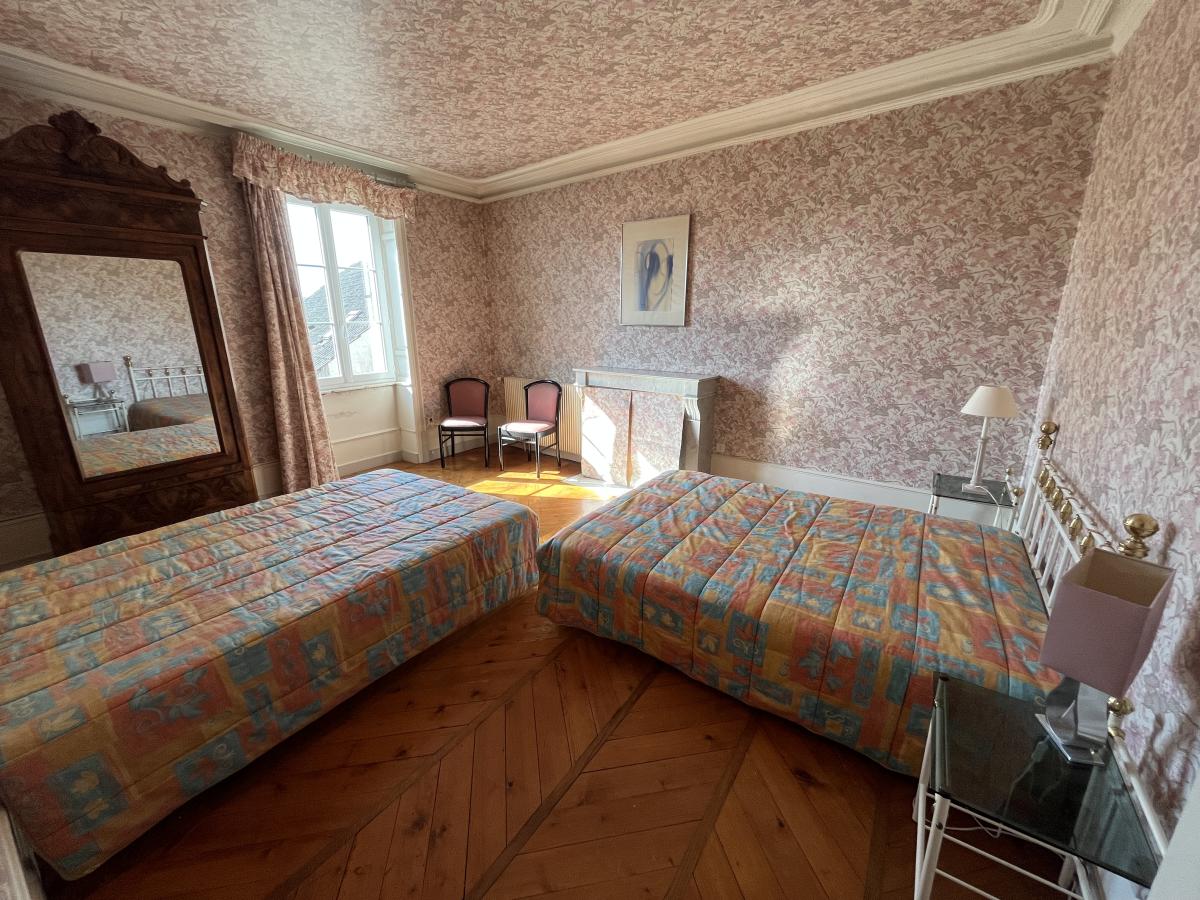 maison - 870 m² - Beaune