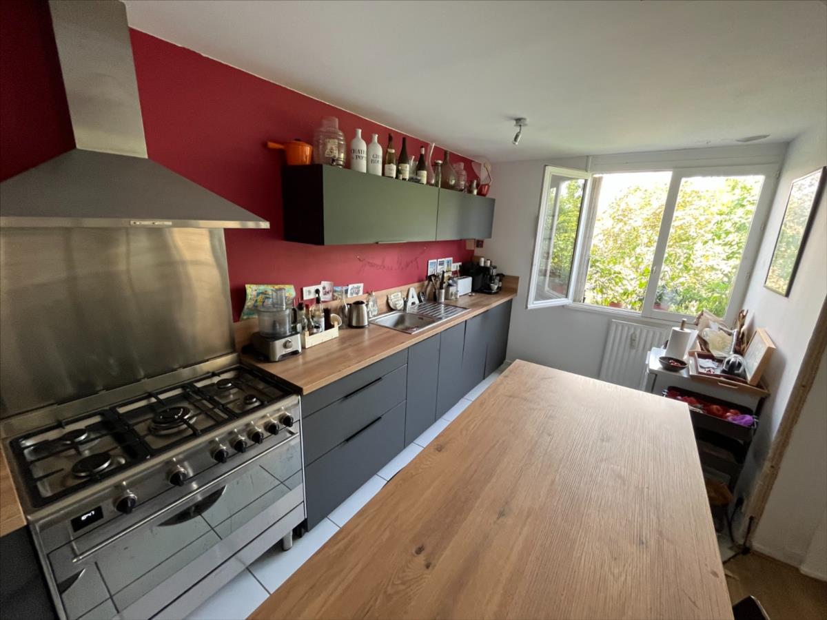 BEAUNE appart de 94m² ascenseur proche ttes commodités
