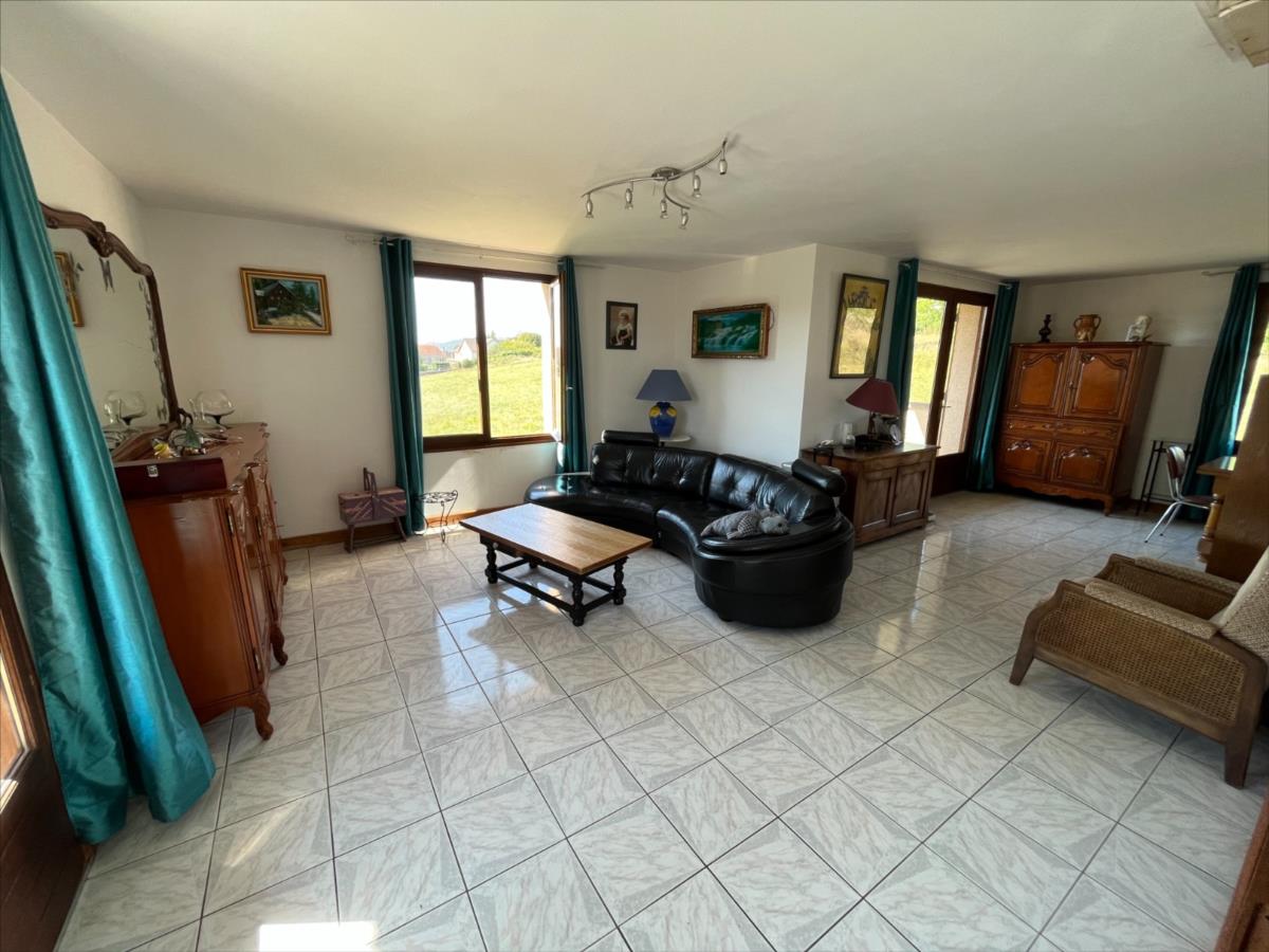 MELOISEY maison de 114 m² sur terrain de 1600 m²