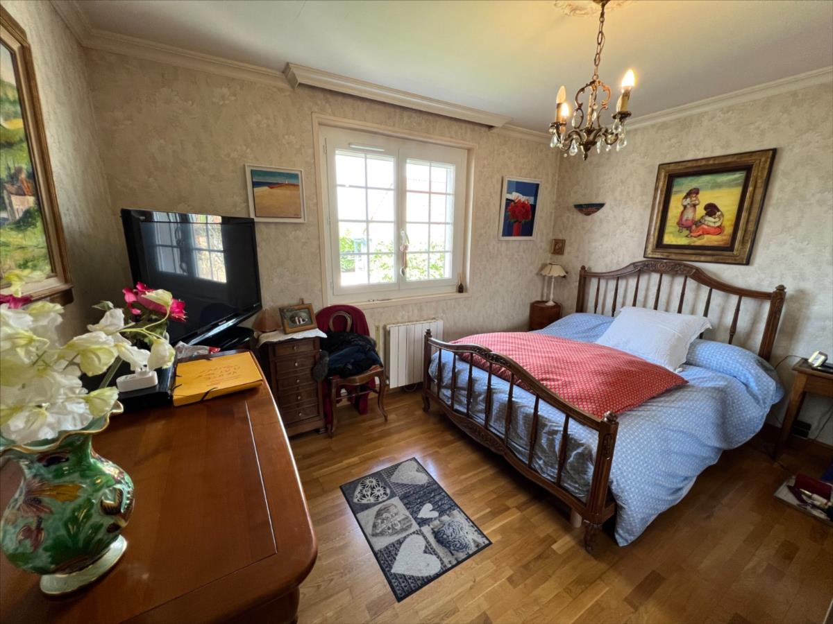 BLIGNY LES BEAUNE maison 100 m² hab sous sol terrain 1600 m²