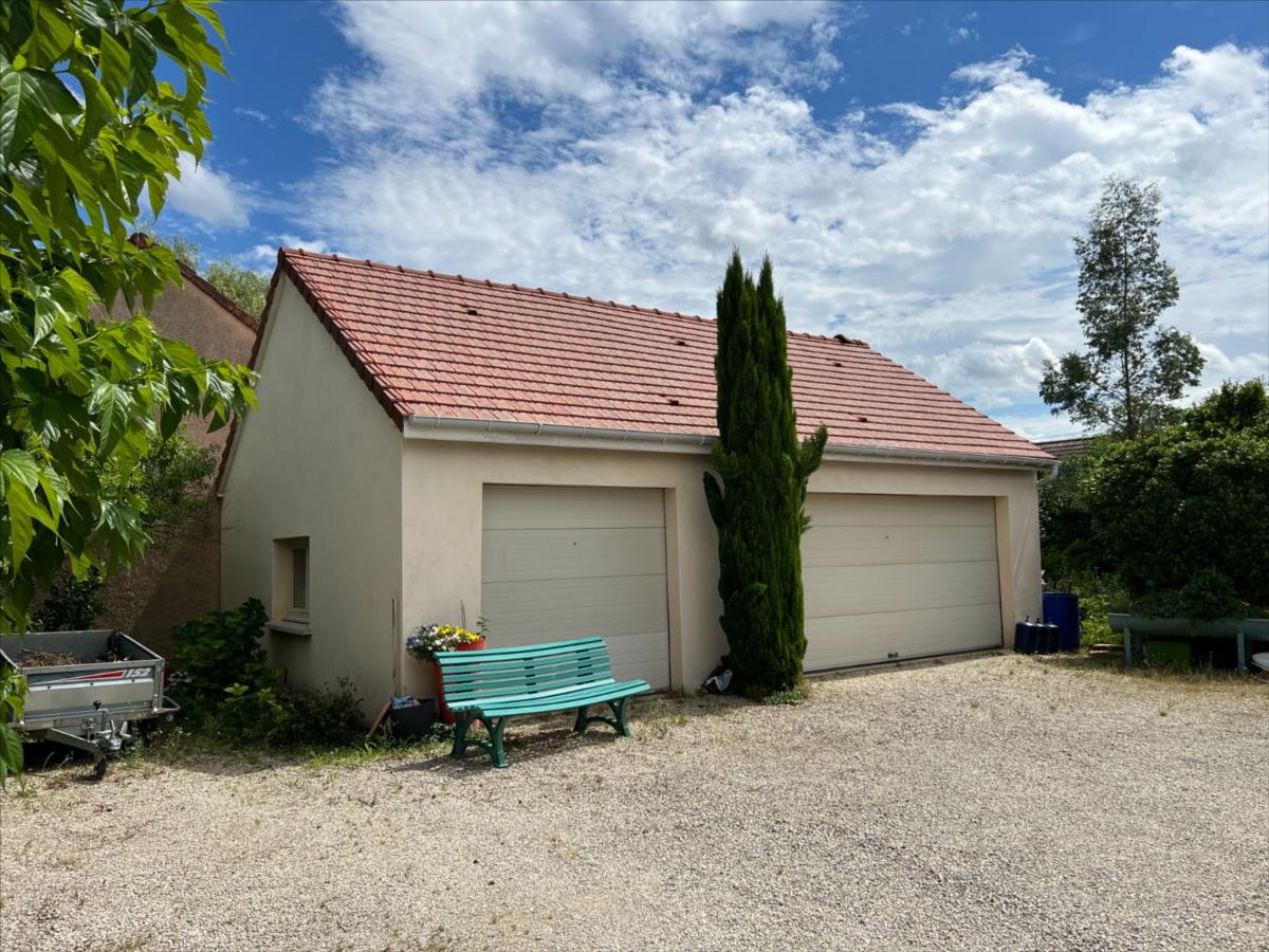 BLIGNY LES BEAUNE maison 100 m² hab sous sol terrain 1600 m²
