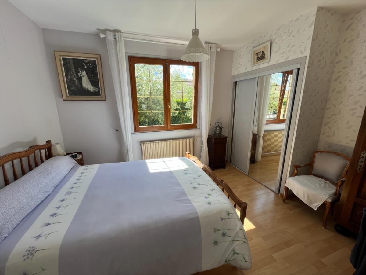 BEAUNE maison 130 m² hab possible 35 m² en + ter 1000 m²