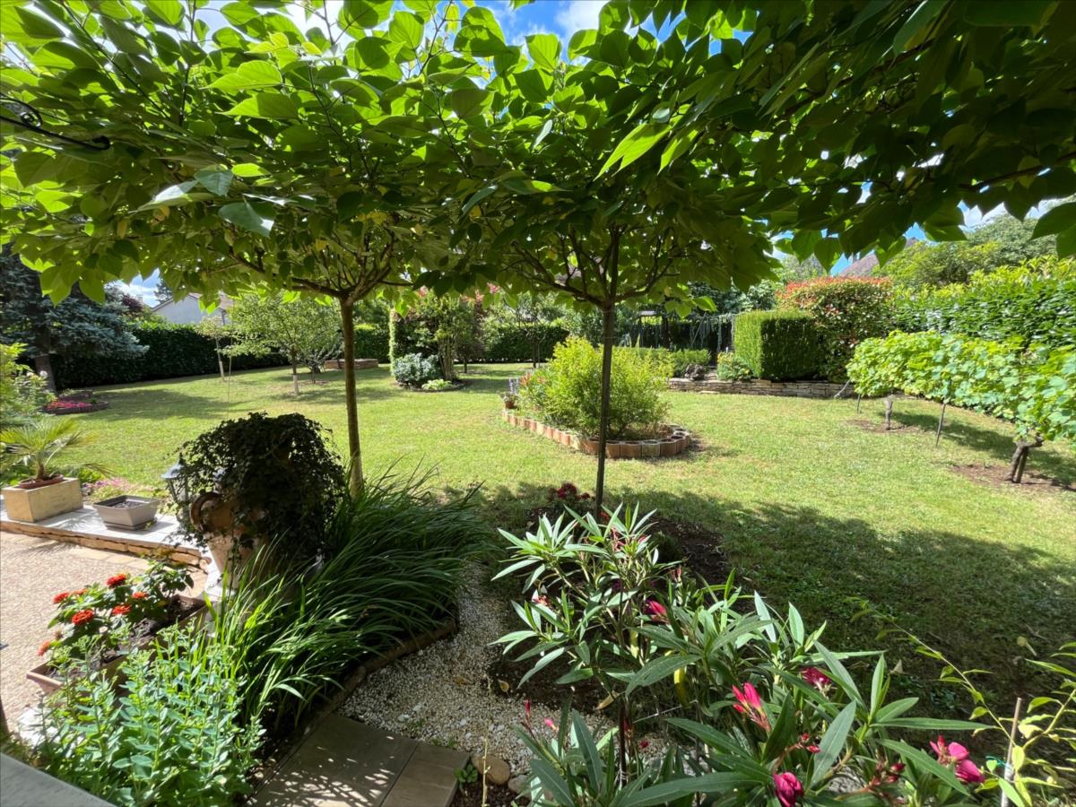BEAUNE maison 130 m² hab possible 35 m² en + ter 1000 m²