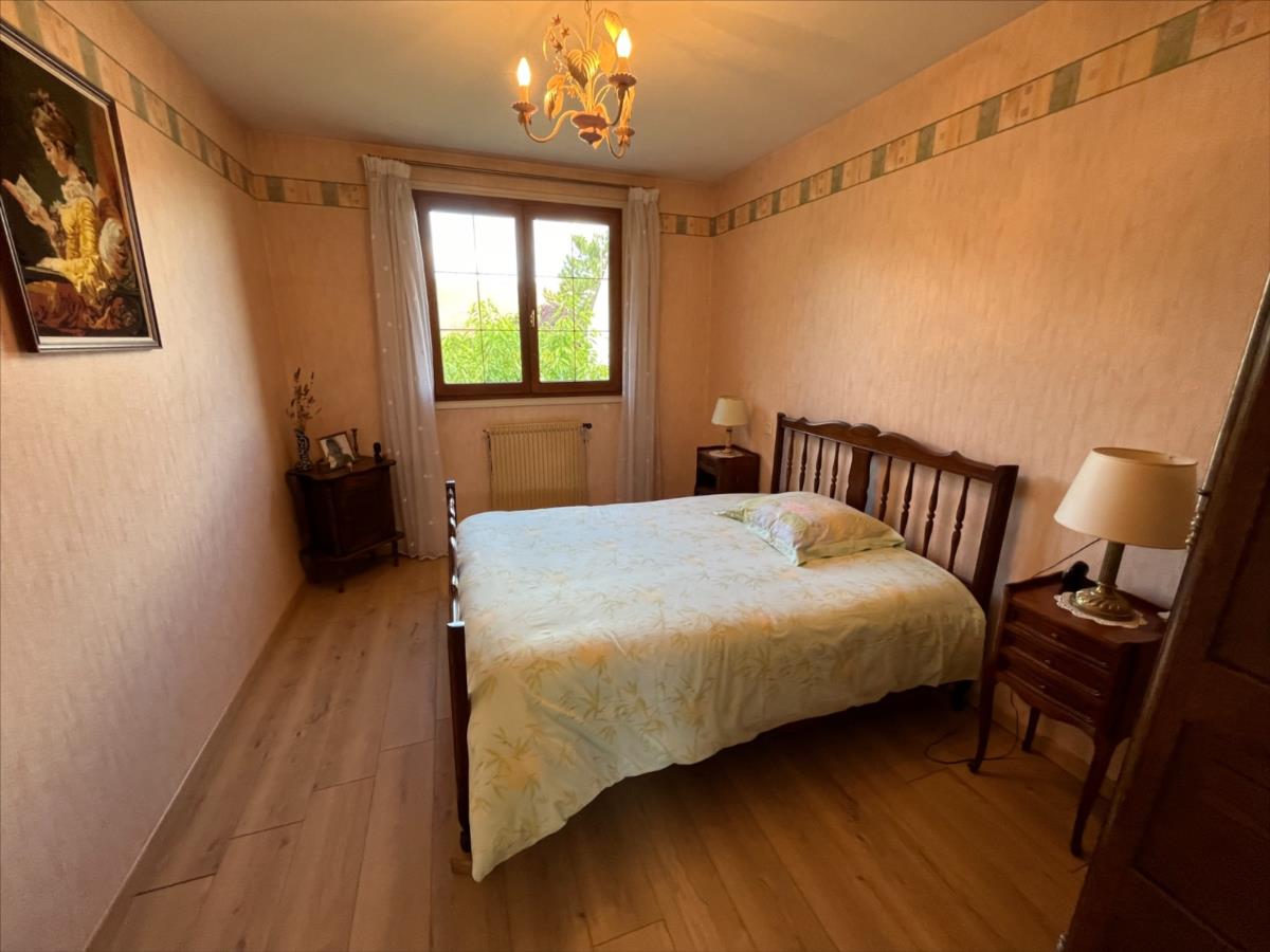 BEAUNE maison 130 m² hab possible 35 m² en + ter 1000 m²
