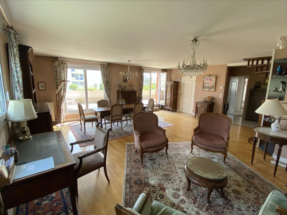 Appartement type 6 DIJON/TALANT