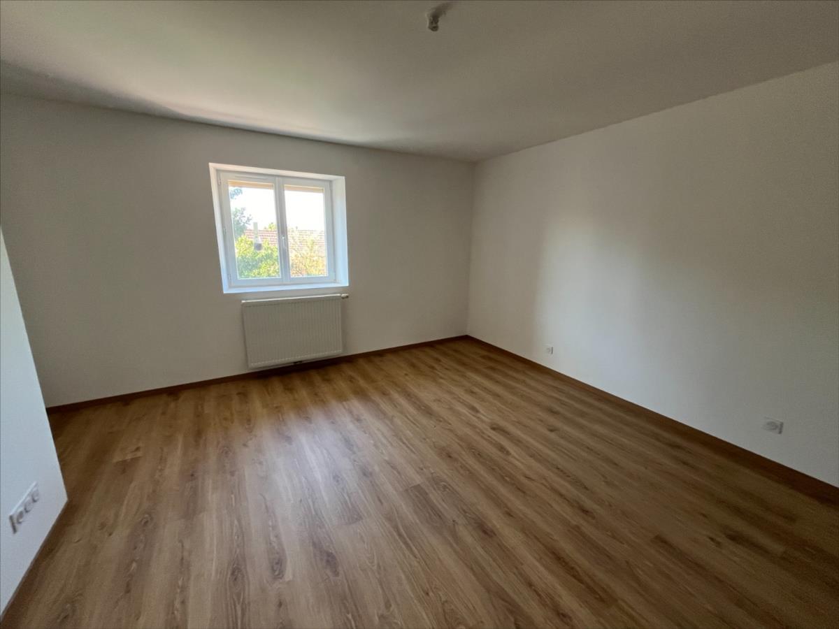 NUITS SAINT GEORGES 10 kms Prop 327 m² hab terrain 2300 m²