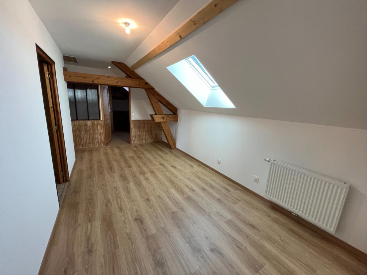 NUITS SAINT GEORGES 10 kms Prop 327 m² hab terrain 2300 m²