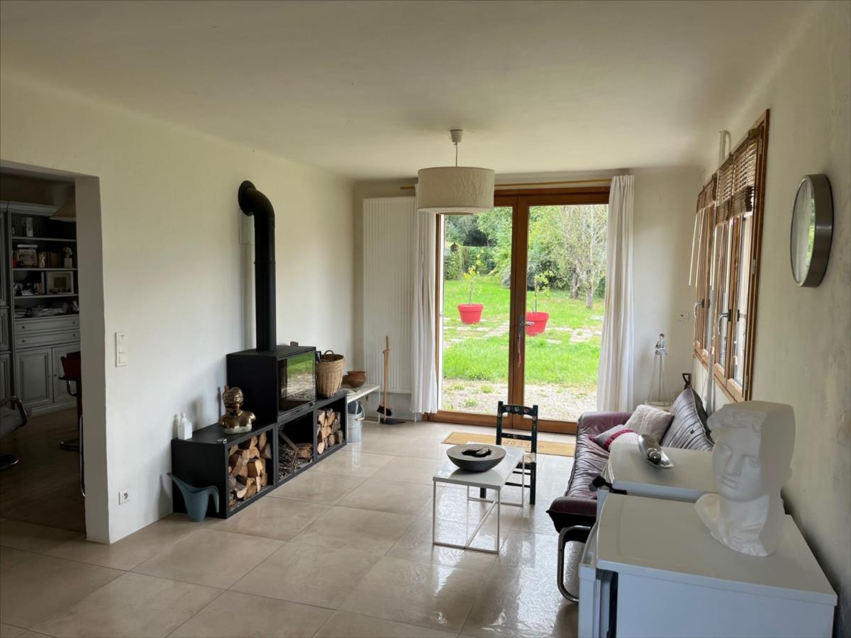 Maison sur grand terrain