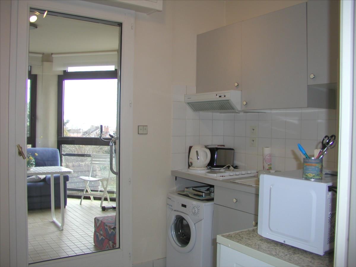 appt type II avec loggia fermée, cave, Résidence avec Services