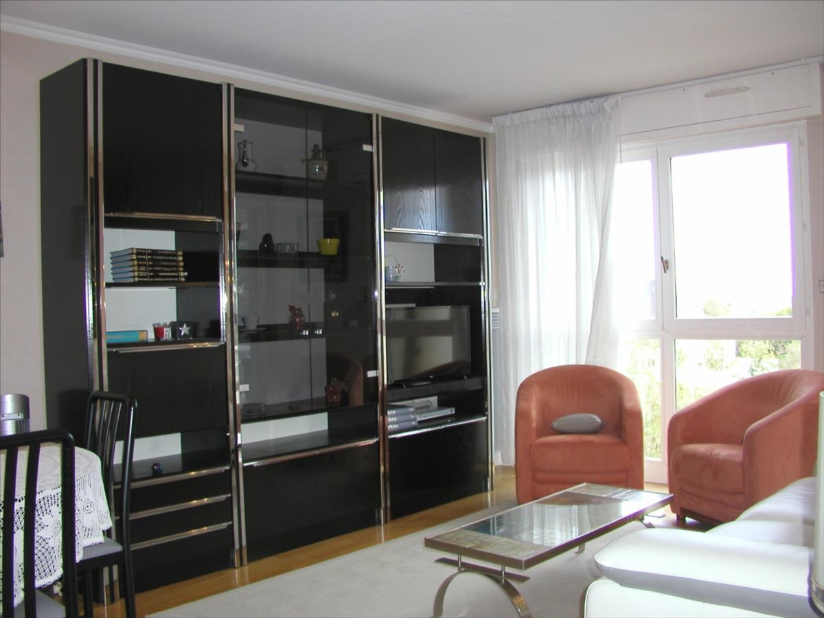 appt type II avec loggia fermée, cave, Résidence avec Services