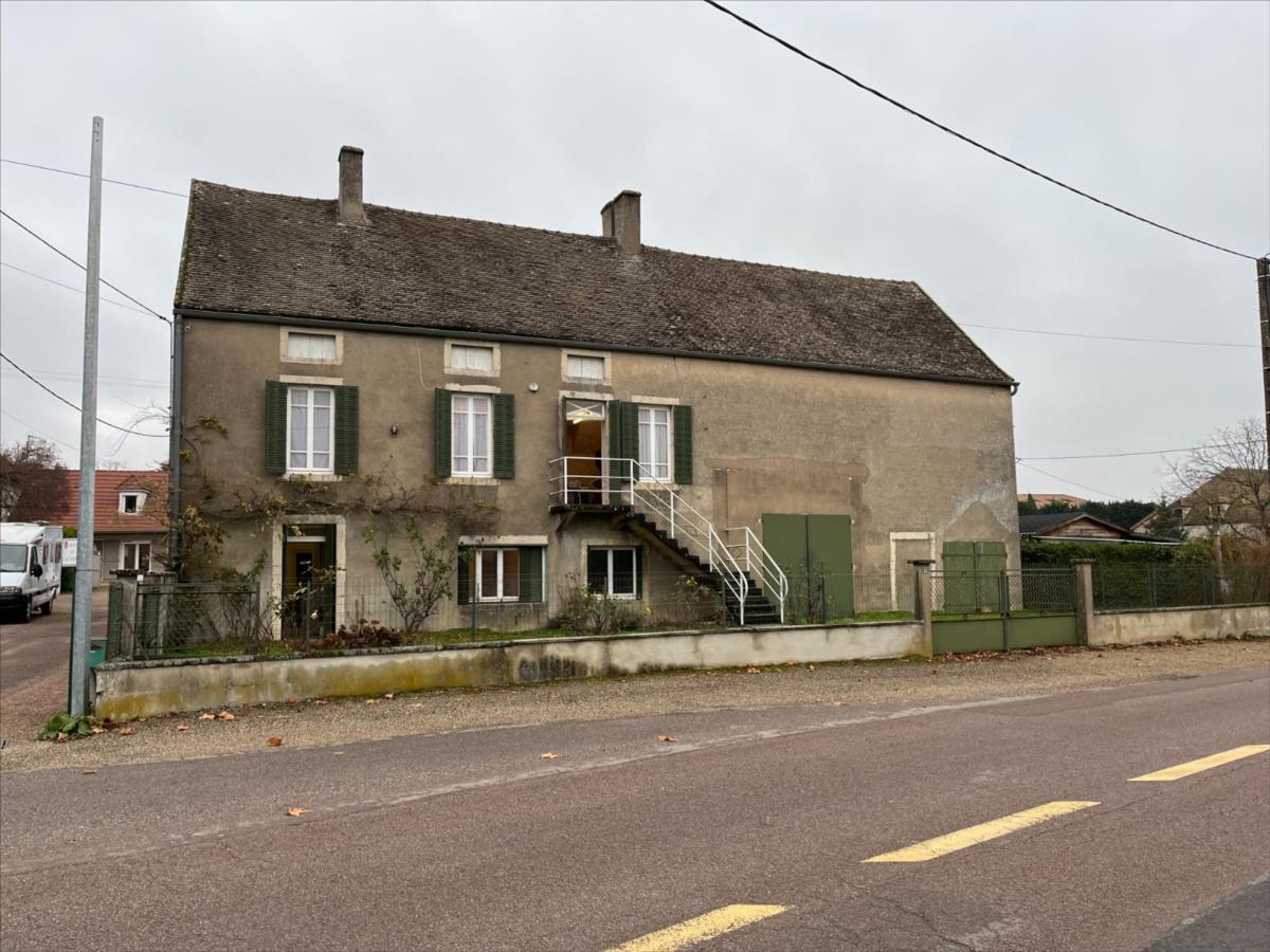 Maison - 2 pièces