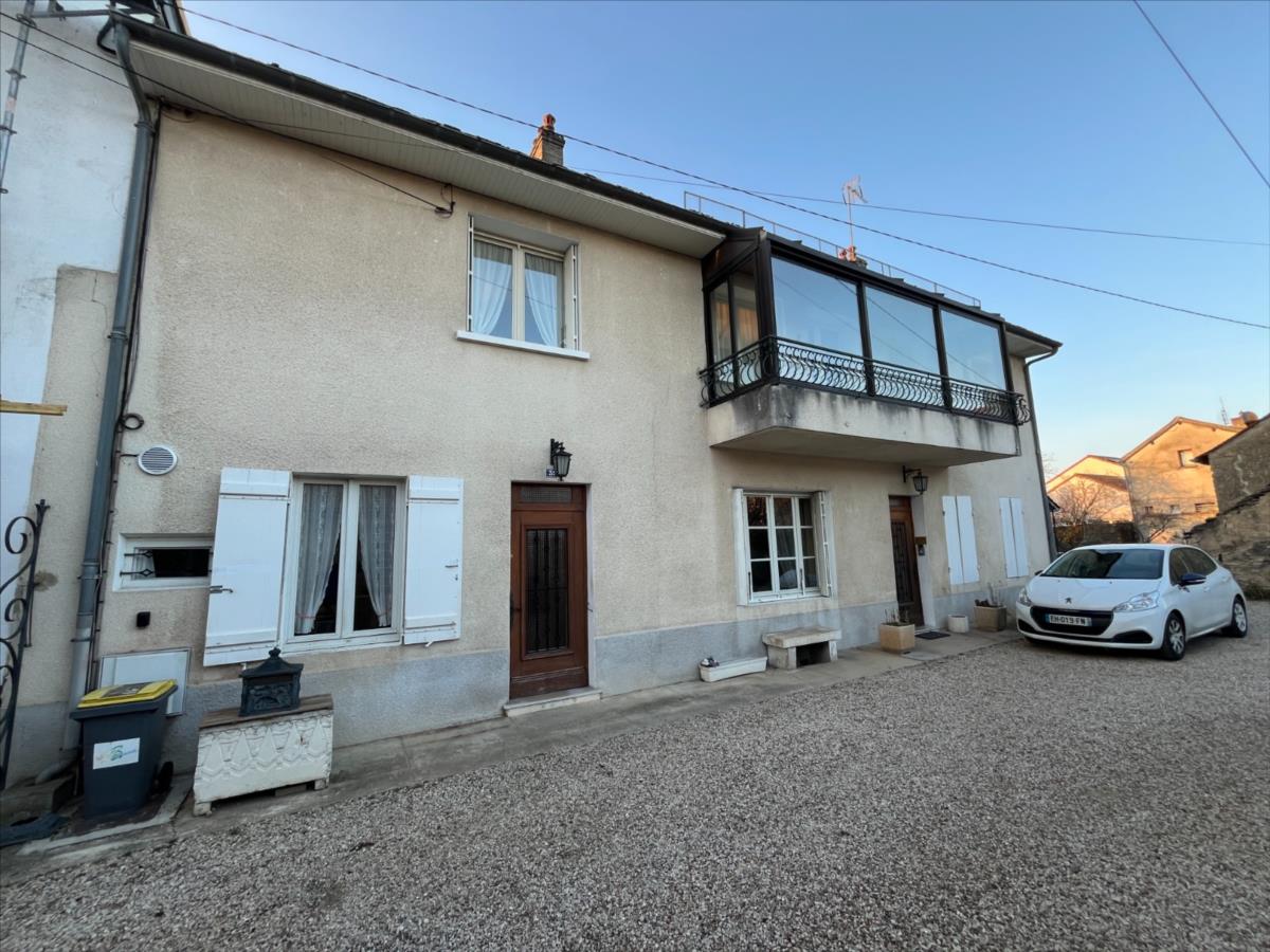 Maison - 8 pièces
