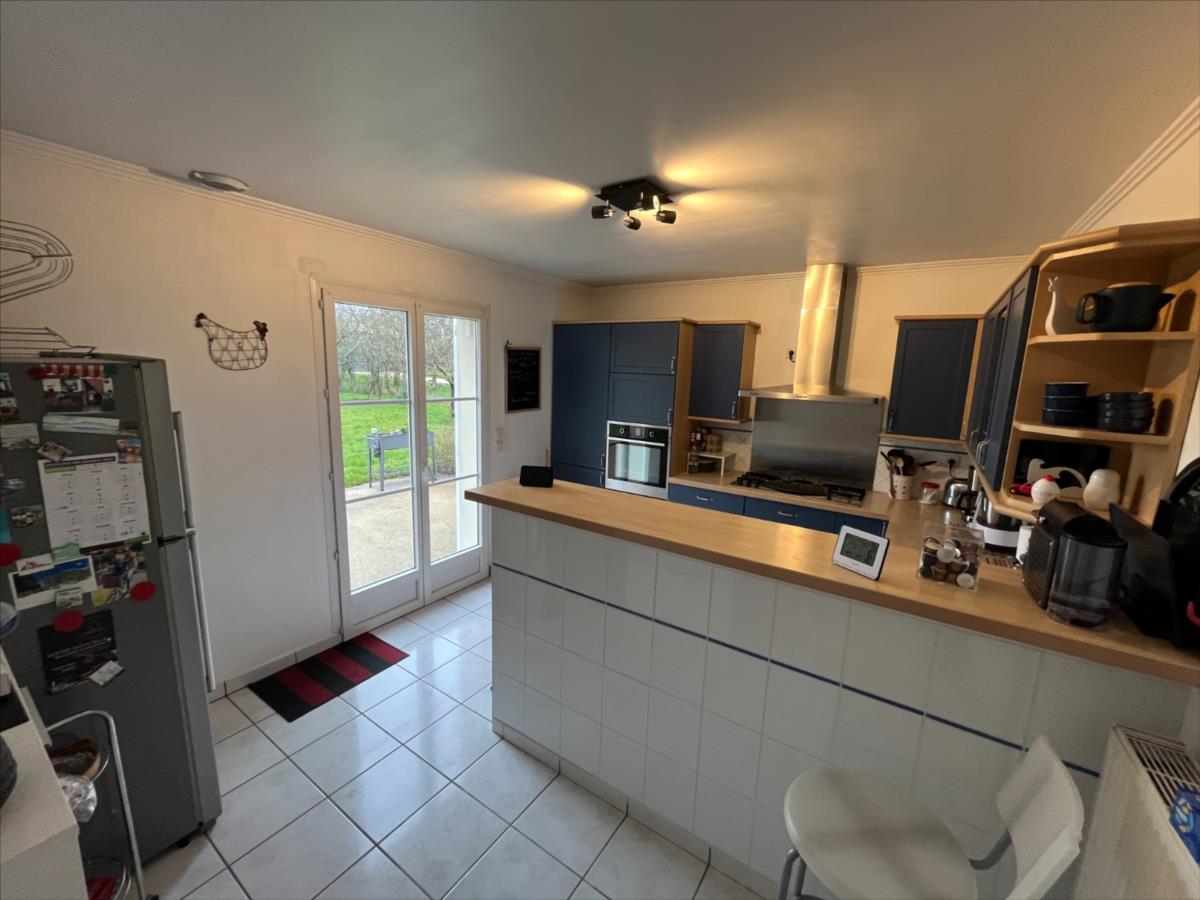 NUITS SAINT GEORGES 3kms maison 138 m² hab 1400 m² terrain