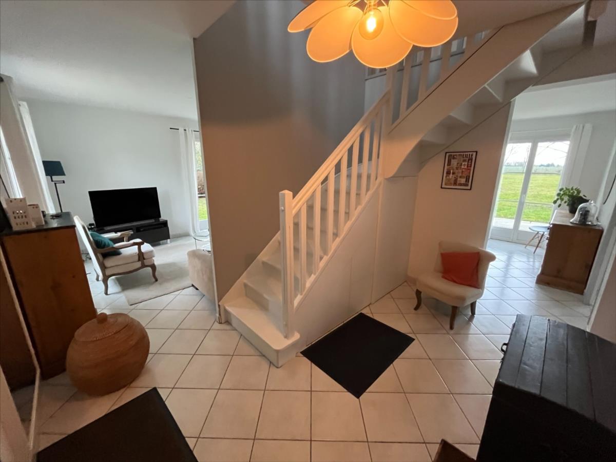 NUITS SAINT GEORGES 3kms maison 138 m² hab 1400 m² terrain