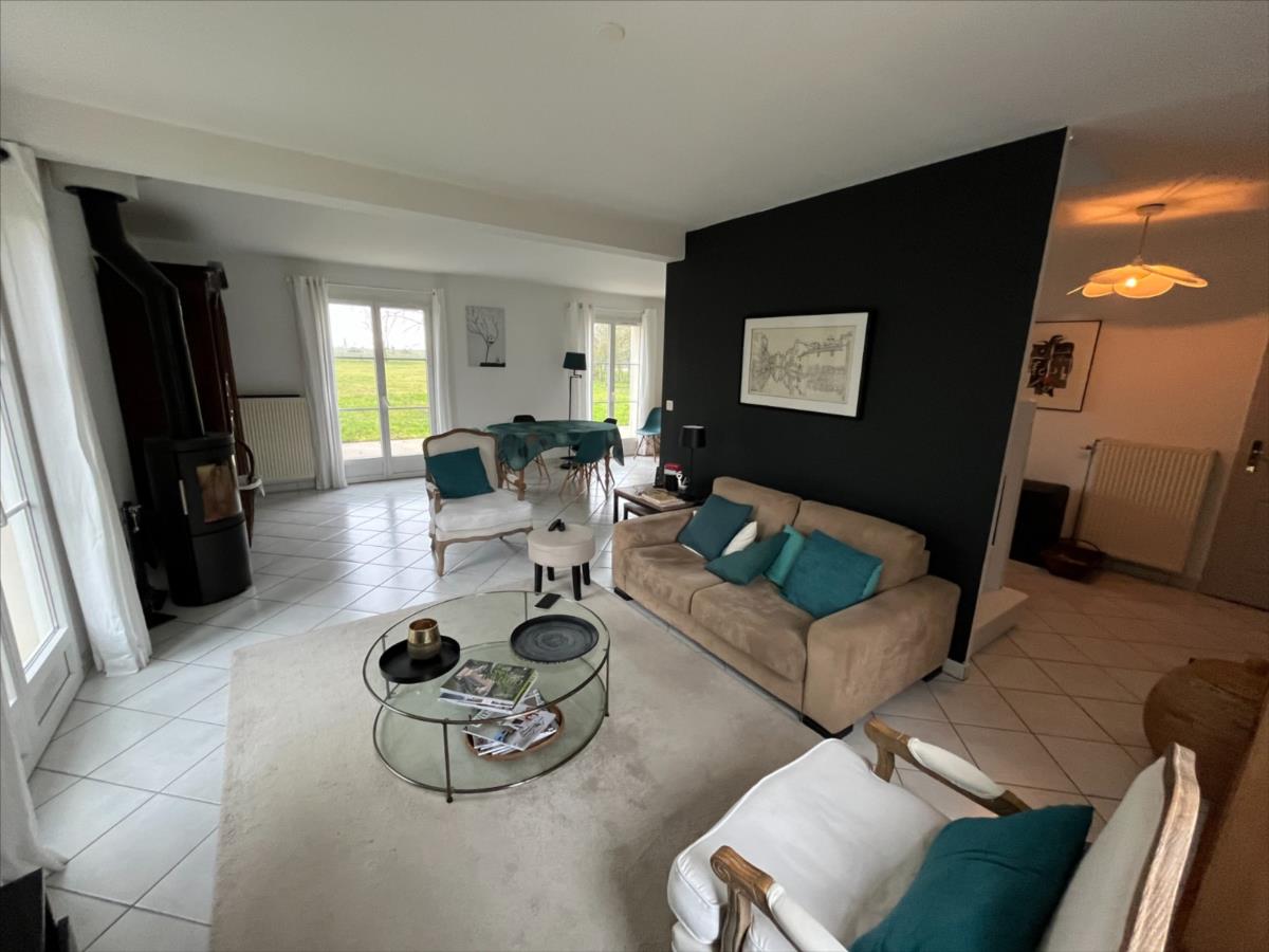 NUITS SAINT GEORGES 3kms maison 138 m² hab 1400 m² terrain