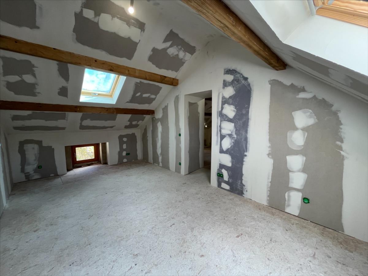 BEAUNE 7 Kms village viticole maison en pierre 70 m² hab
