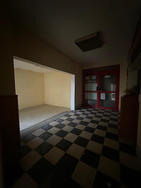 autre - 280 m² - Dole