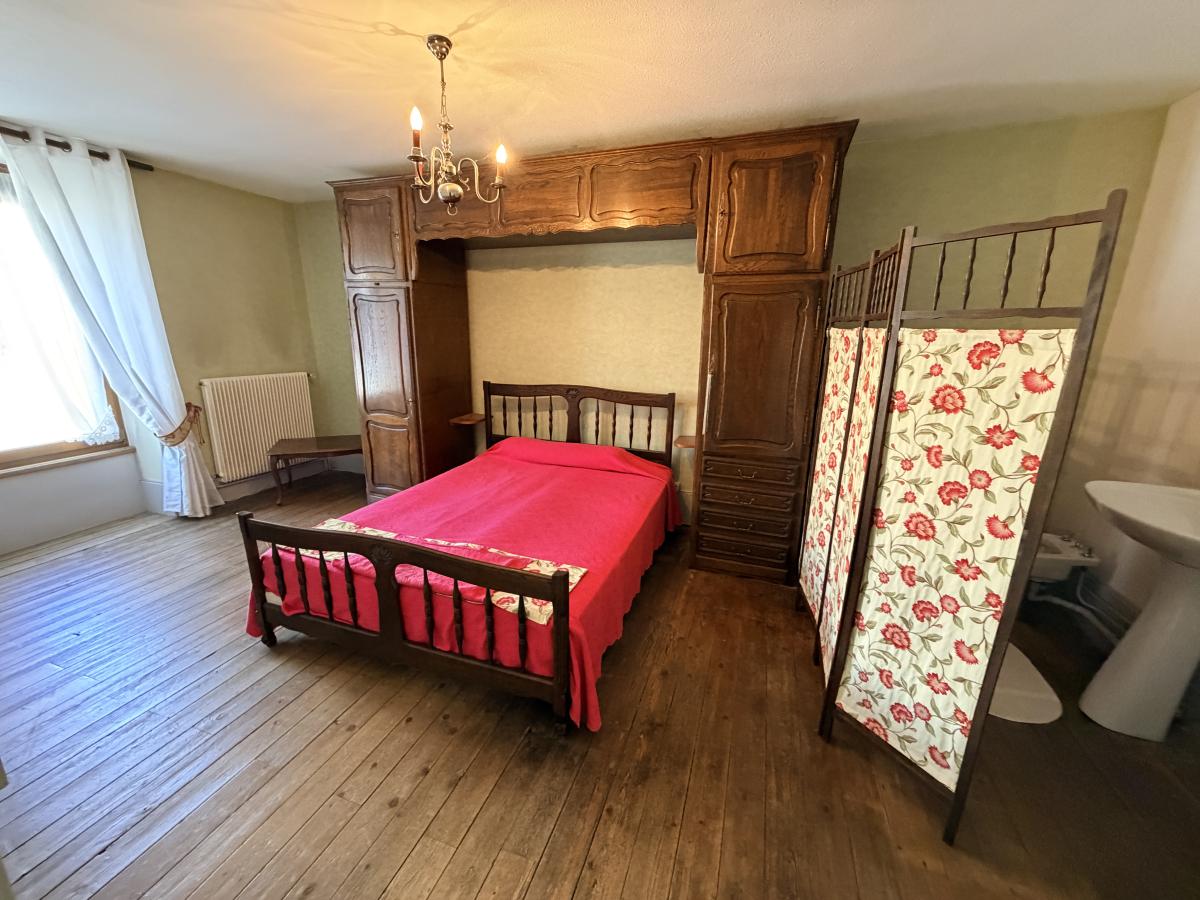 maison - 231.92 m² - Arcenant