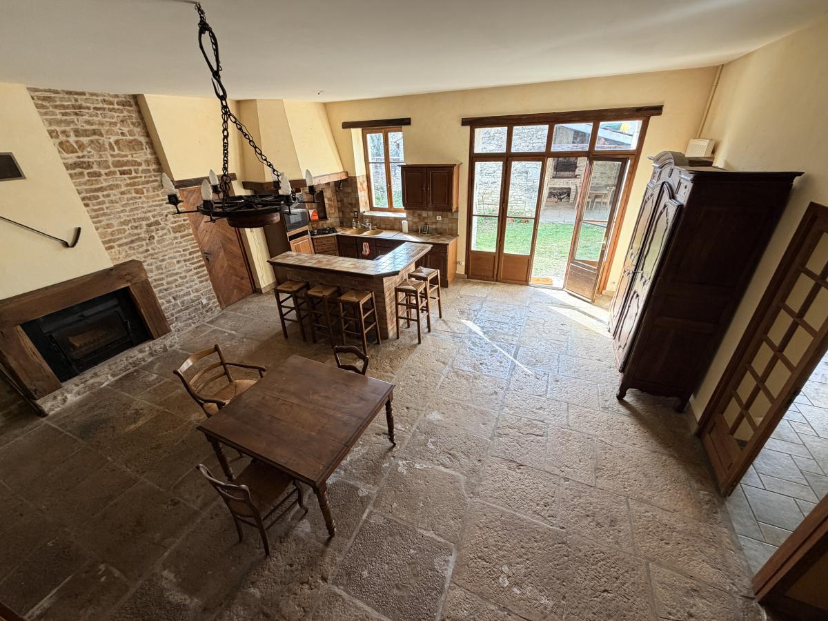 maison - 176 m² - Tailly