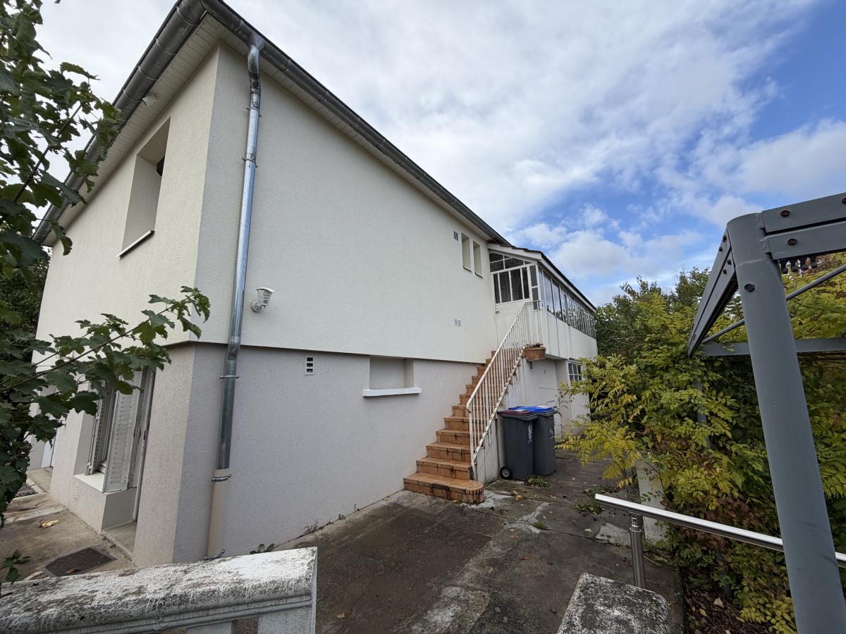maison - 110 m² - Longeault