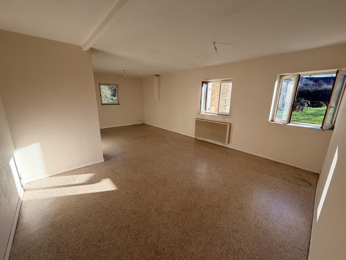 maison - 155.96 m² - Saint-Gervais-en-Vallière