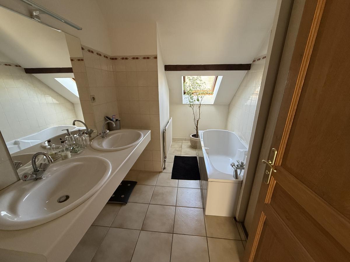 maison - 145.65 m² - Dijon