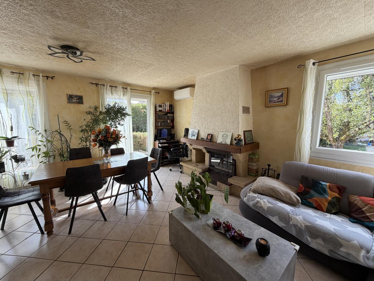 maison - 90 m² - Izeure