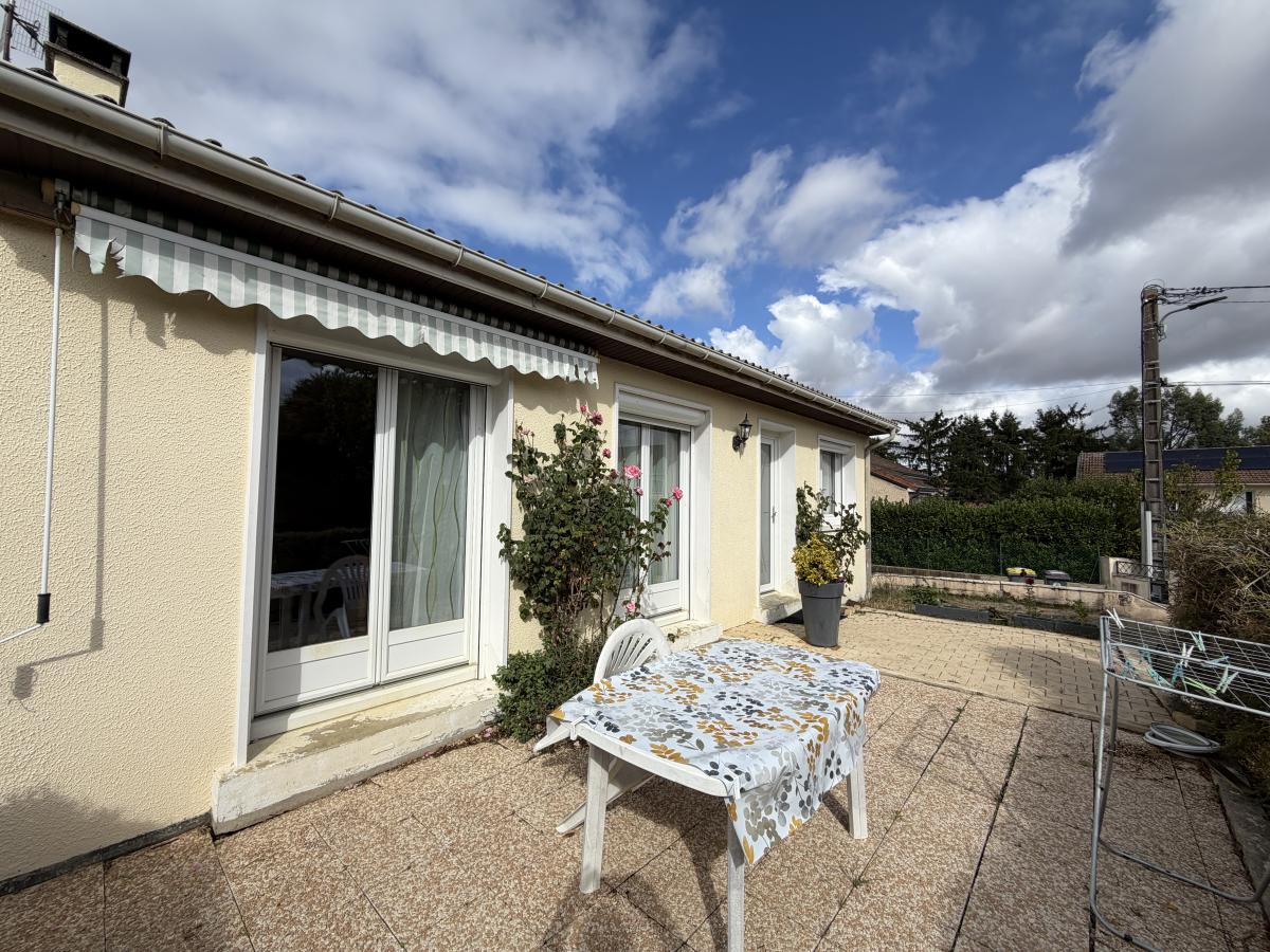 maison - 90 m² - Izeure