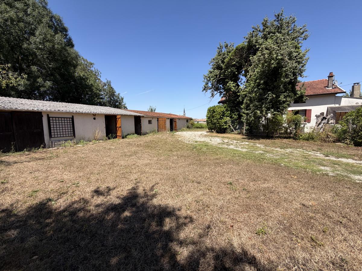 maison - 105 m² - Chambeire