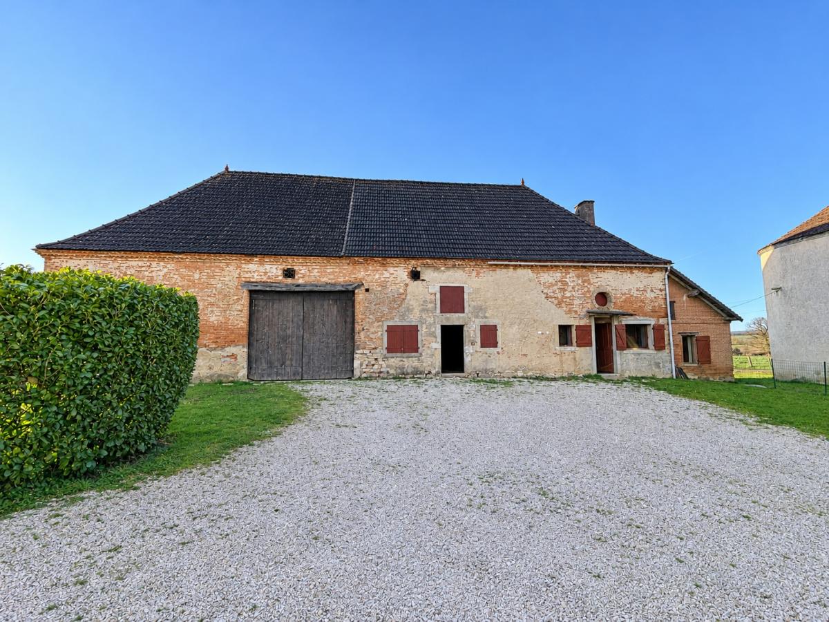 maison - 155.96 m² - Saint-Gervais-en-Vallière