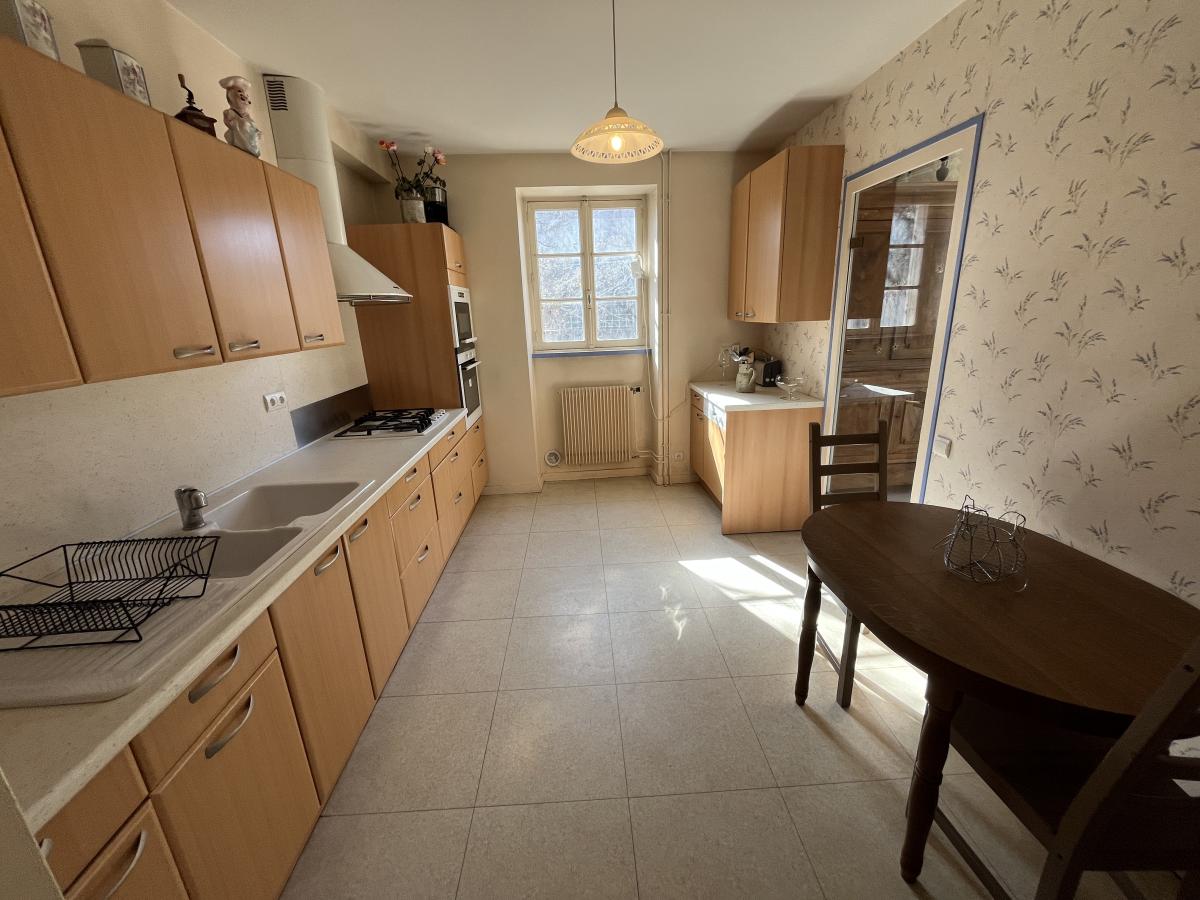 maison - 870 m² - Beaune