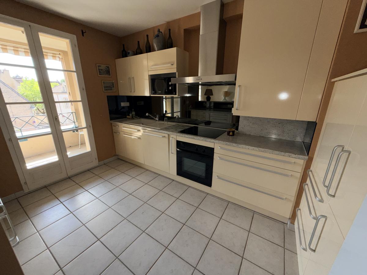 appartement - 90.22 m² - Beaune