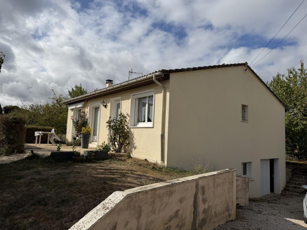 maison - 90 m² - Izeure