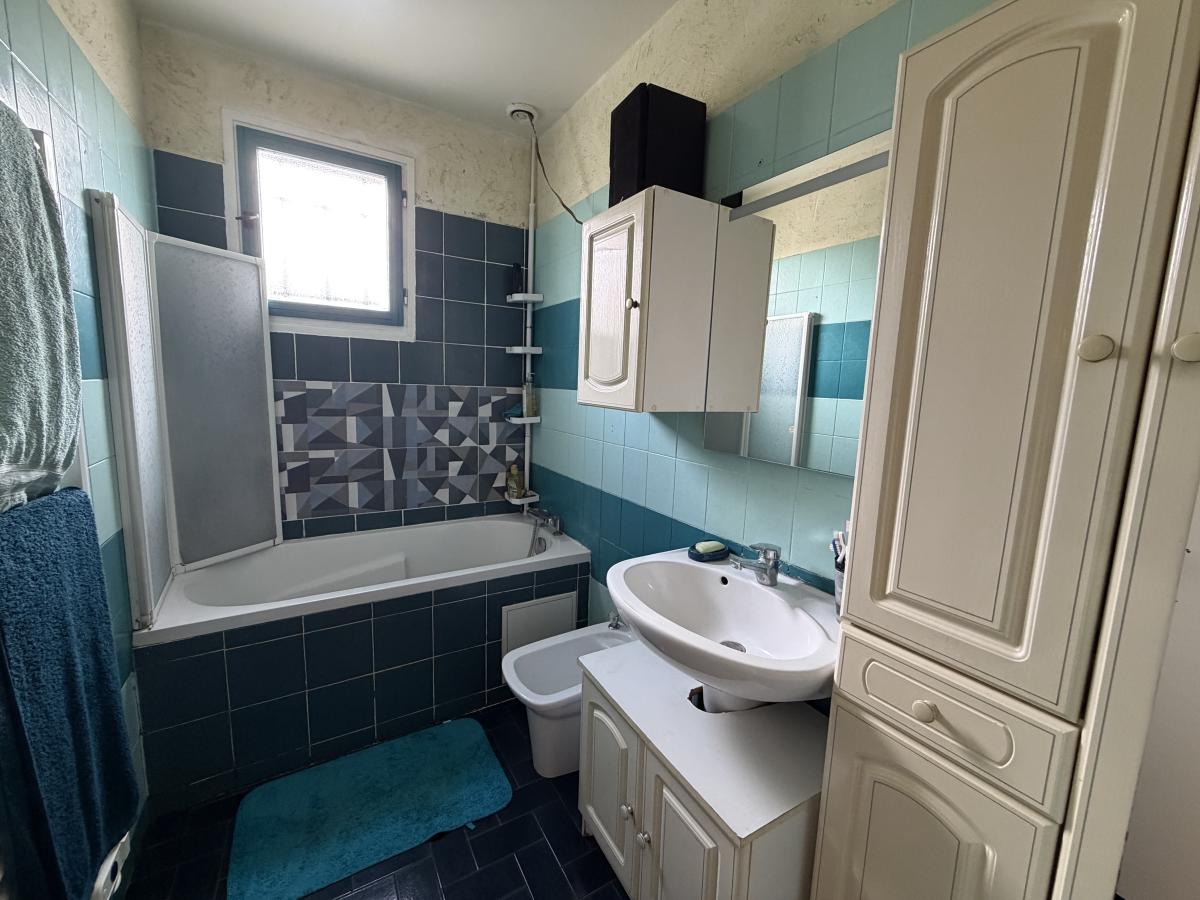 maison - 90 m² - Izeure