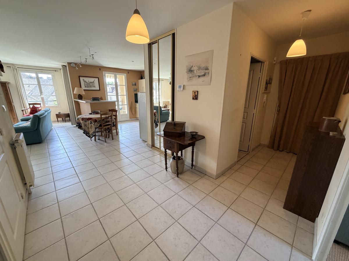 appartement - 90.22 m² - Beaune